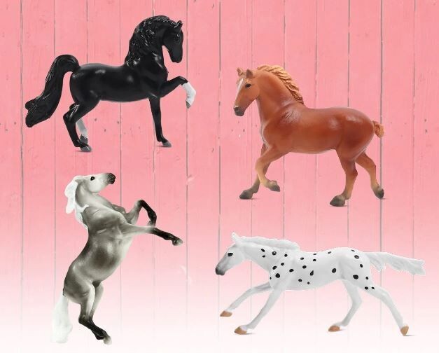 Breyer Mini Whinnies Barn Surprise