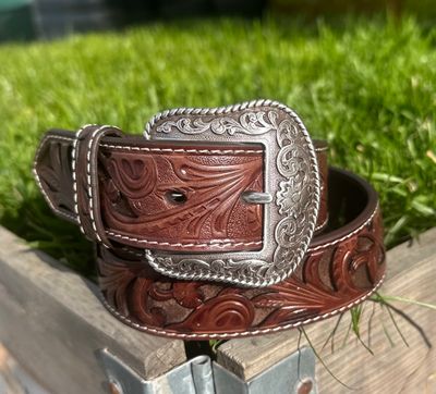 Ariat Womens Floral Embossed Buckle Back Lace Belt