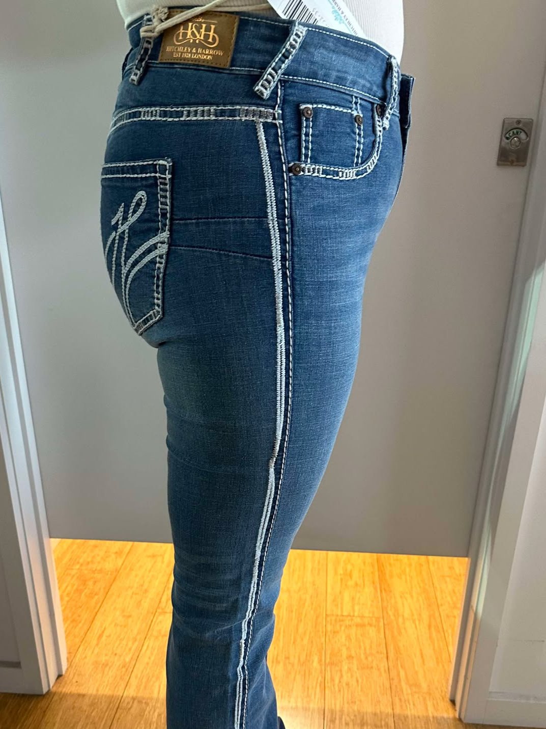 Hitchley & Harrow White Stitch Jean