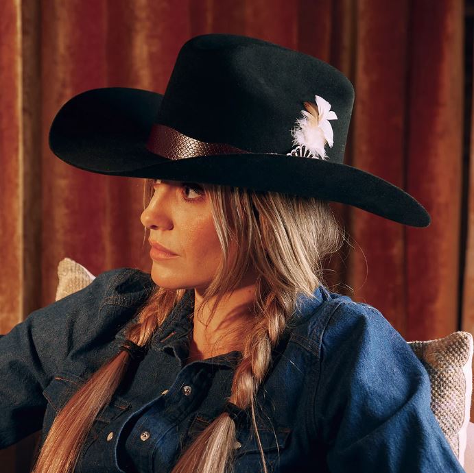 Charlie 1 Horse X Lainey Wilson Saddle Up Hat Black