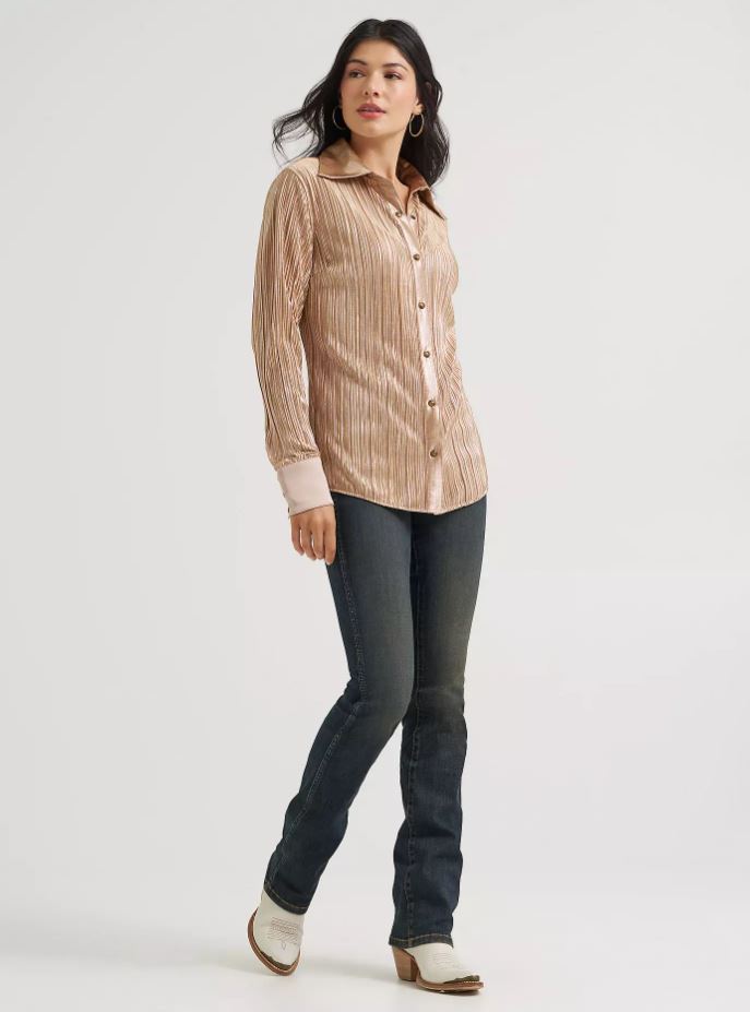 Wrangler x Lainey Wilson AW26 Rose Gold Snap Shirt