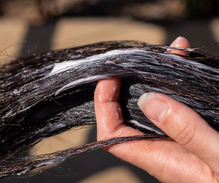 Hairy Pony Hair Repair Kakadu Plum 250ml