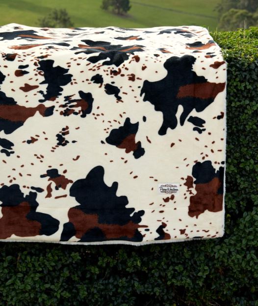 Pure Western AW25 Cow Print Snuggle Blanket