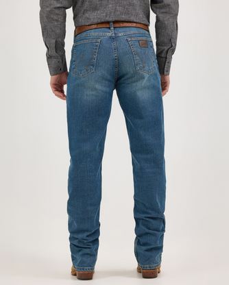 Wrangler Mens Cody Johnson 01 Relaxed Fit Jean 34 Leg