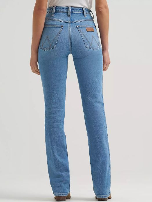 Wrangler AW26 Womens High Rise Rodeo Bootcut Jean Camila 34L