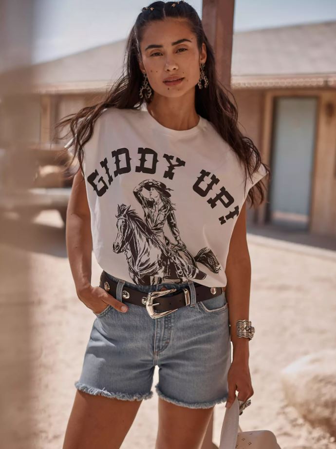 Wrangler x Lainey Wilson SS26 Giddy Up TShirt