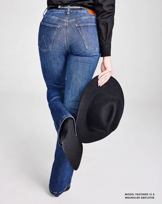 Wrangler Womens Bespoke High Rise Boot Cut Jean 34 Leg