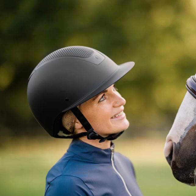 Equinavia Crown MIPS Helmet