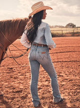 Wrangler AW26 Womens High Rise Rodeo Bootcut Jean Camila 34L