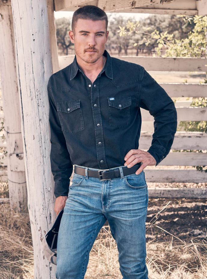 Wrangler Mens Classic Fit Black Denim Shirt