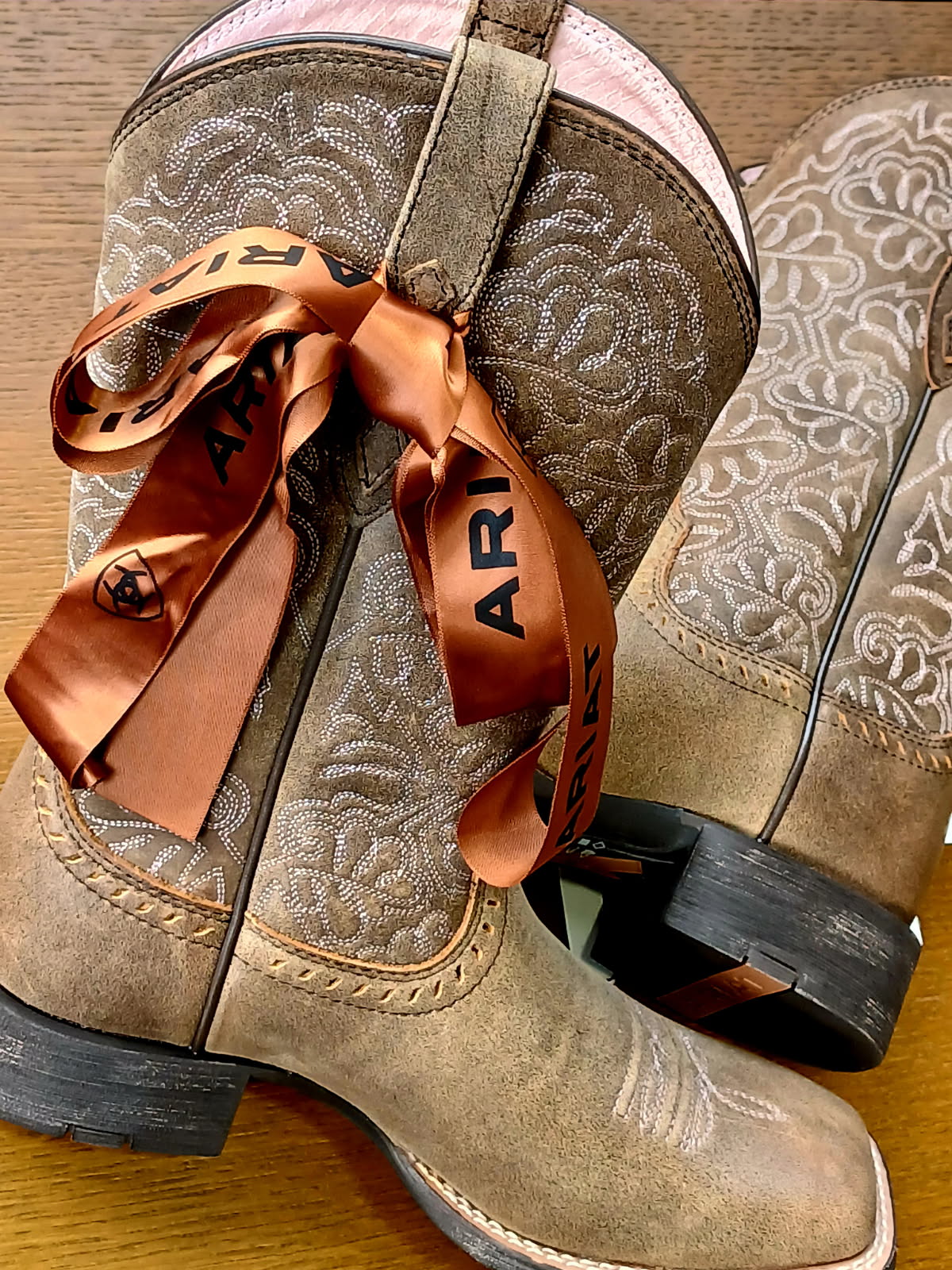 Ariat Womens Round Up Remuda Brown Bomber